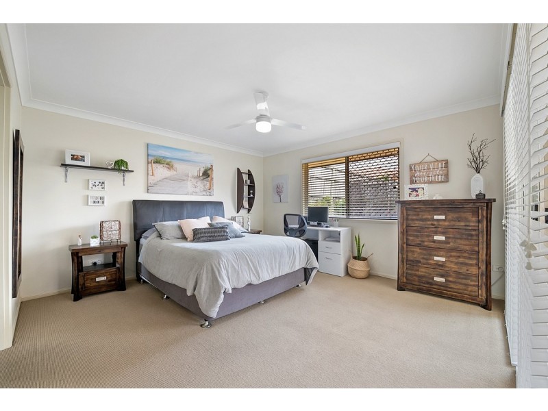 8 Kelsall Close, Victoria Point QLD 4165