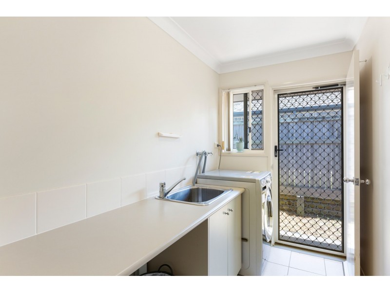 8 Kelsall Close, Victoria Point QLD 4165