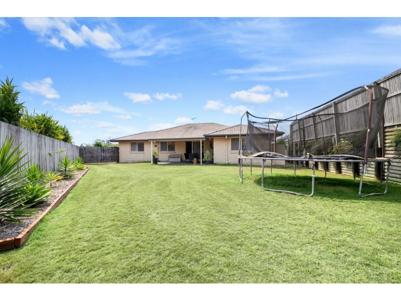 8 Kelsall Close, Victoria Point QLD 4165