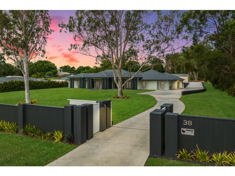 38 Tipuana Drive, Capalaba QLD 4157