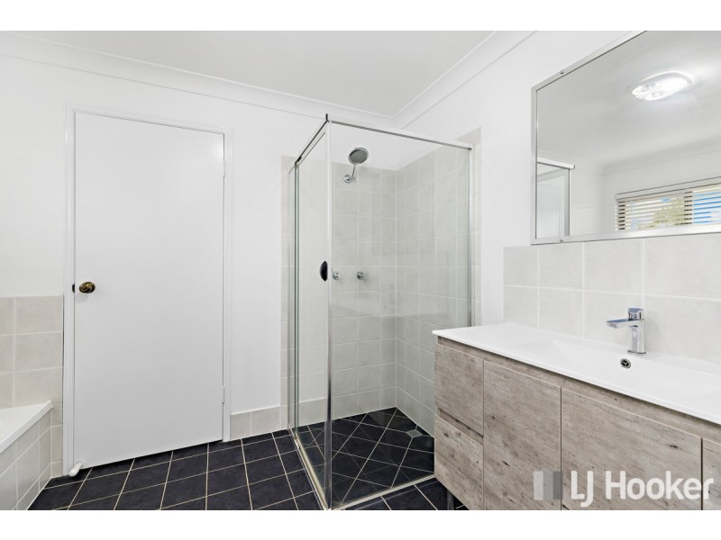 2 Devonstone Street, Cleveland QLD 4163