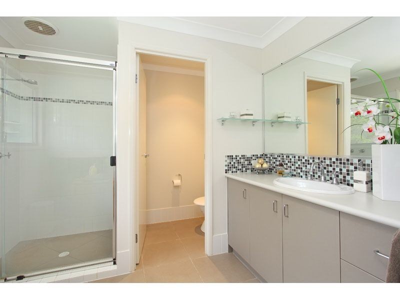 31 Schonrock Street, Wellington Point QLD 4160