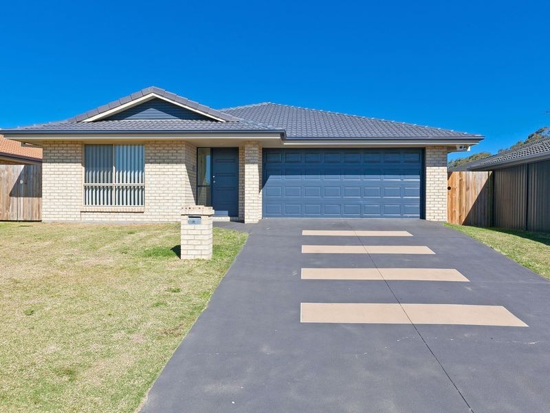 19 Pentecost Place, Redland Bay QLD 4165