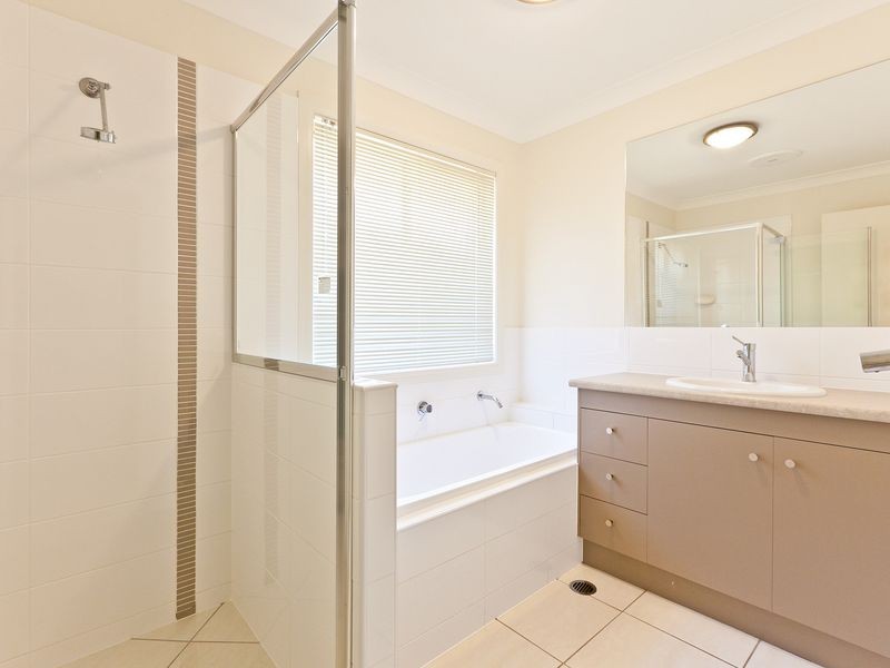 19 Pentecost Place, Redland Bay QLD 4165