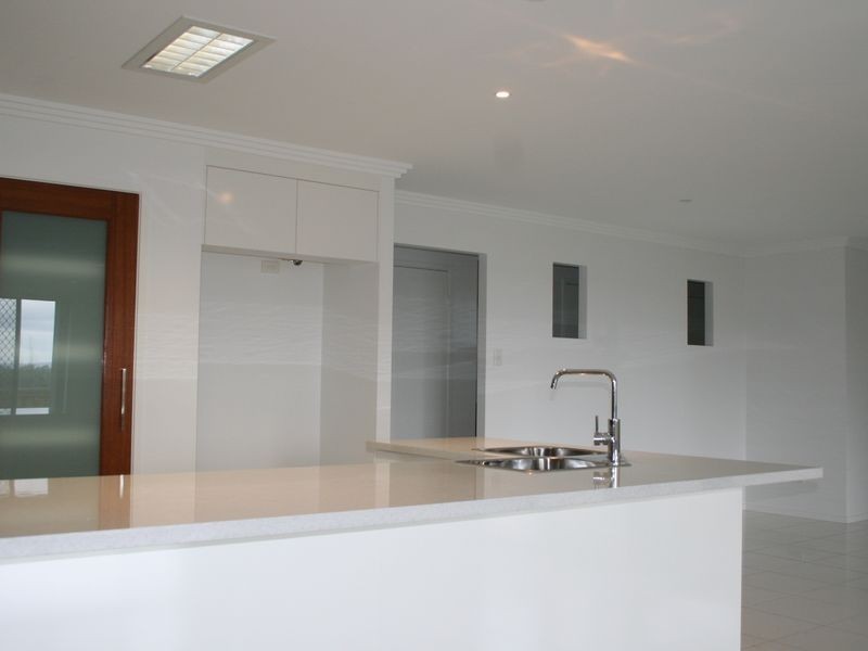 47 Emperor Drive, Redland Bay QLD 4165