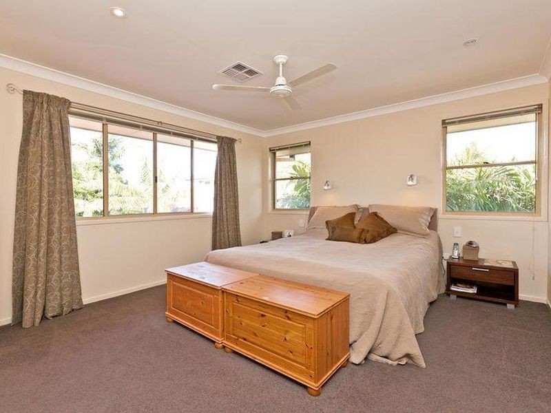 2 Nautilus Drive, Ormiston QLD 4160