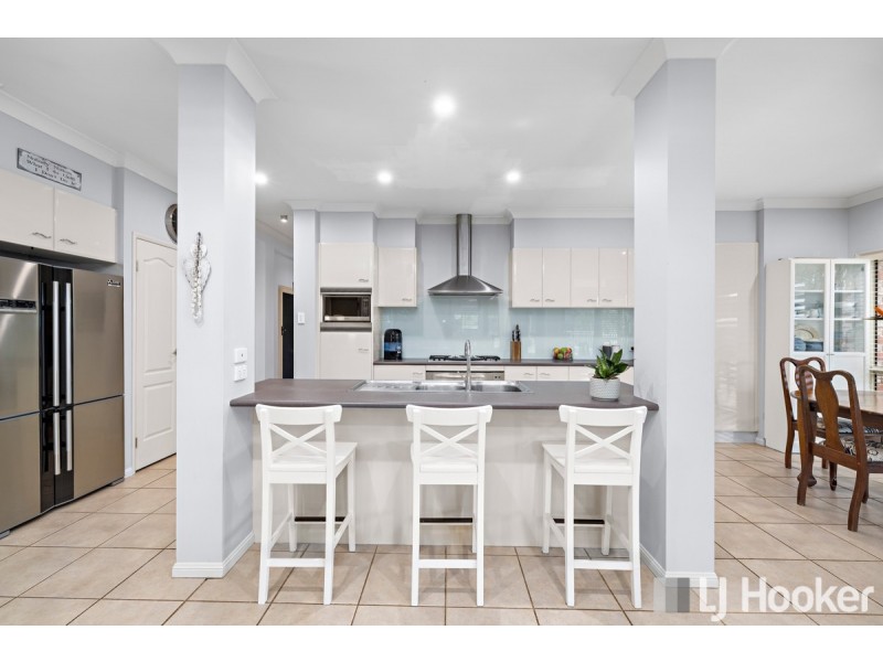 12 Wilohurst Drive, Redland Bay QLD 4165