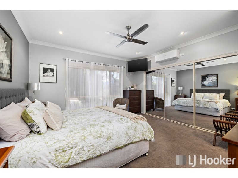 12 Wilohurst Drive, Redland Bay QLD 4165