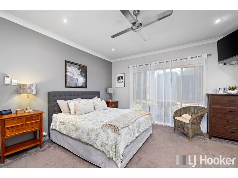 12 Wilohurst Drive, Redland Bay QLD 4165