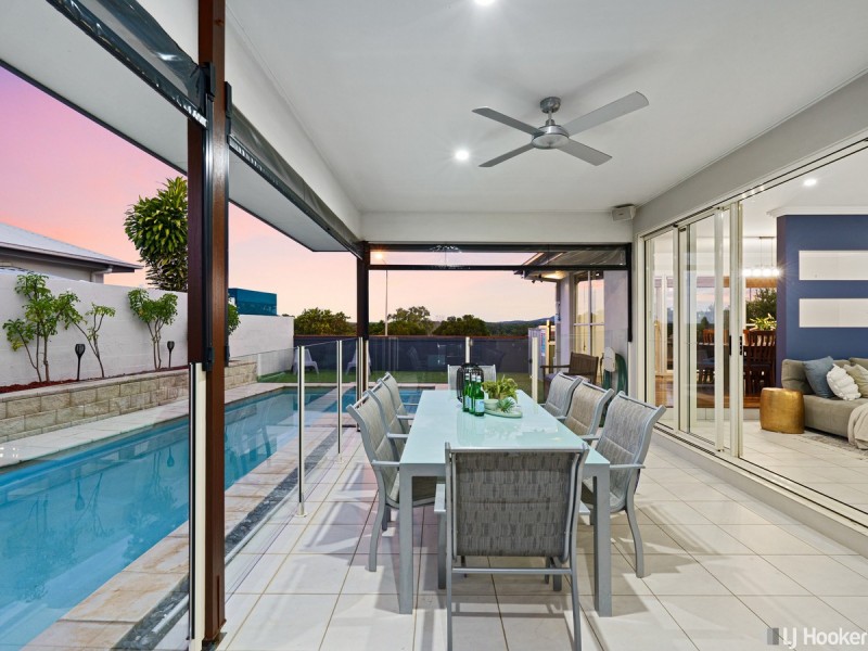 19 Samuel Court, Manly West QLD 4179