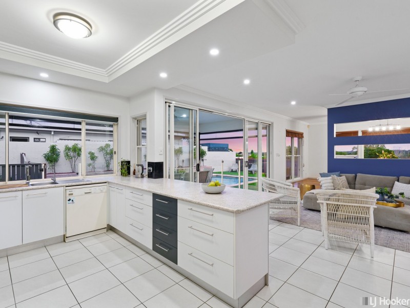 19 Samuel Court, Manly West QLD 4179