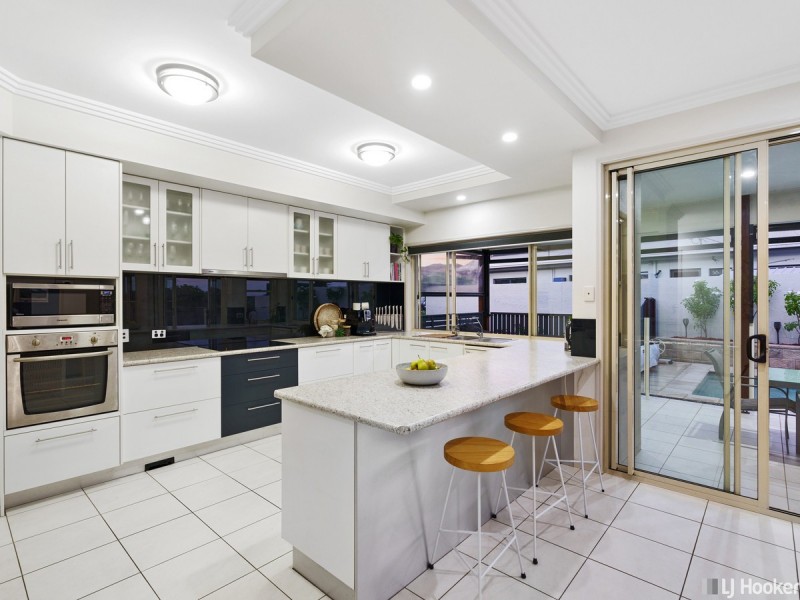 19 Samuel Court, Manly West QLD 4179
