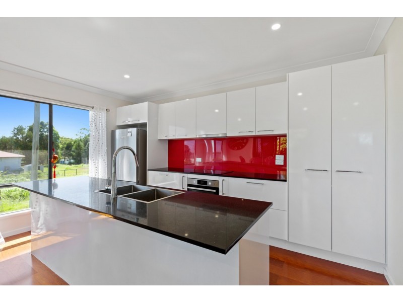 20 Mark Road, Russell Island QLD 4184