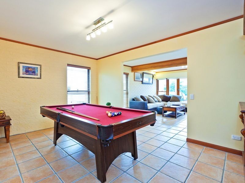 8 Outlook Parade, Ormiston QLD 4160