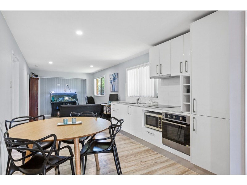 696 Old Cleveland Road East, Wellington Point QLD 4160