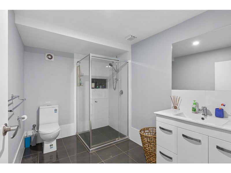 696 Old Cleveland Road East, Wellington Point QLD 4160