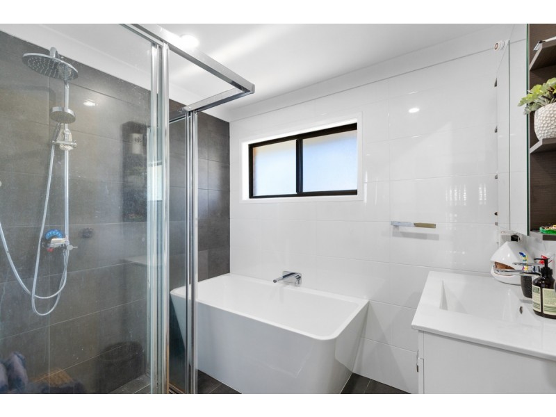 696 Old Cleveland Road East, Wellington Point QLD 4160