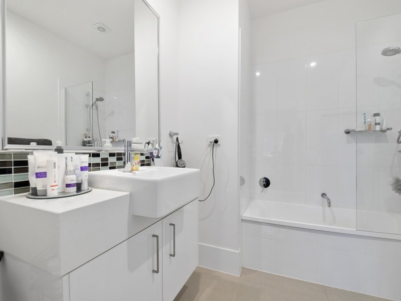 21/25-27 Passage Street, Cleveland QLD 4163