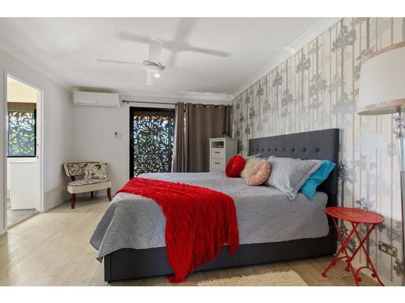 1 Lacerta Place, Wynnum QLD 4178