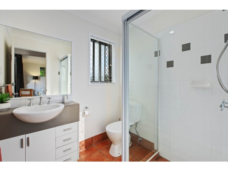 1 Lacerta Place, Wynnum QLD 4178