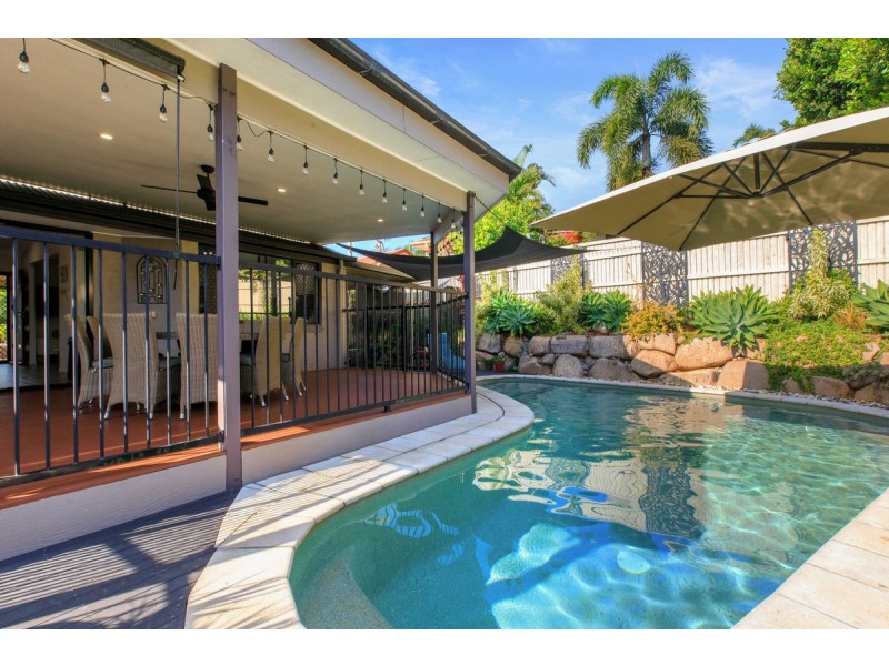 1 Lacerta Place, Wynnum QLD 4178