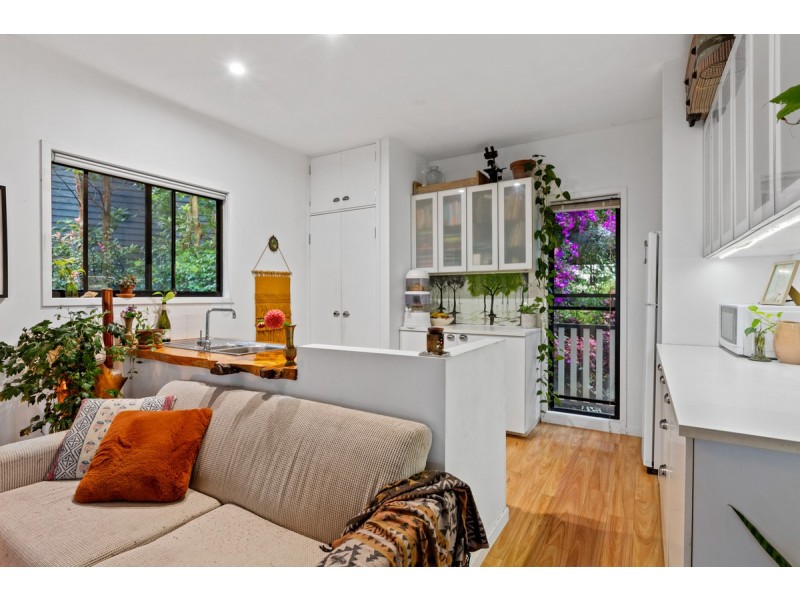 10 Katmai Court, Tamborine Mountain QLD 4272