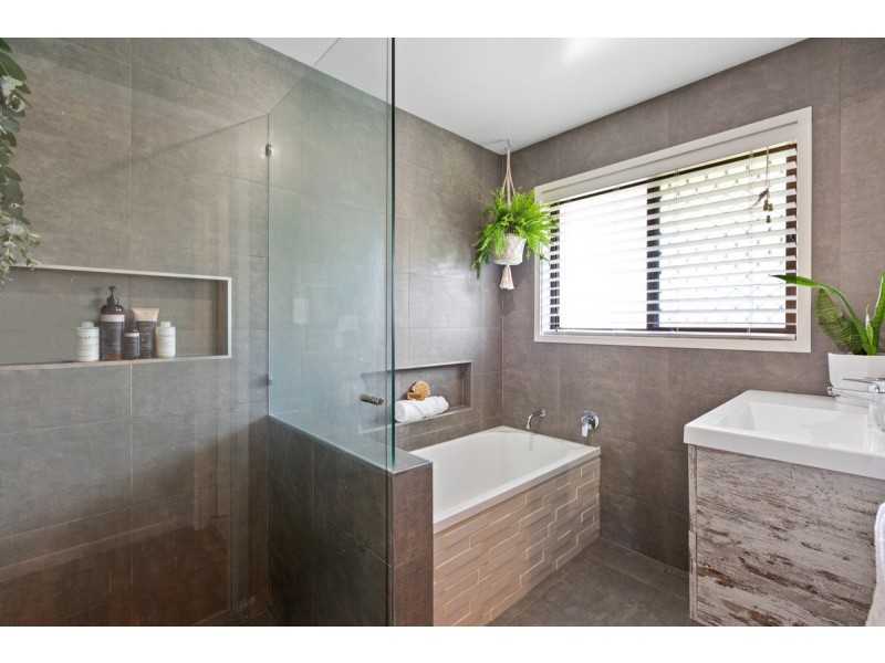 24 Boongeen Street, Rochedale South QLD 4123