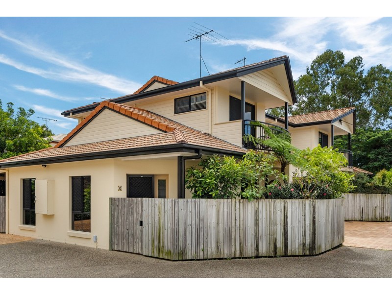 2/219 Shore Street West, Cleveland QLD 4163