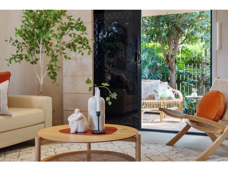 2/219 Shore Street West, Cleveland QLD 4163