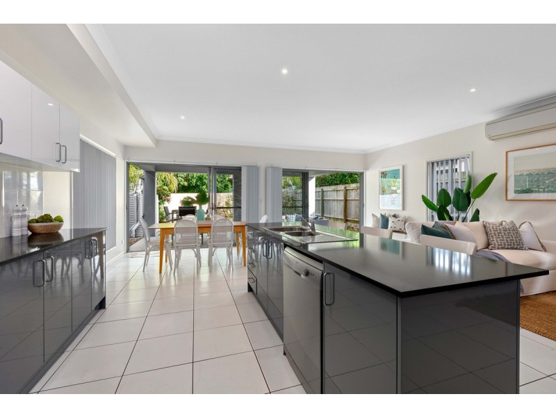 24 Booran Street, Lota QLD 4179