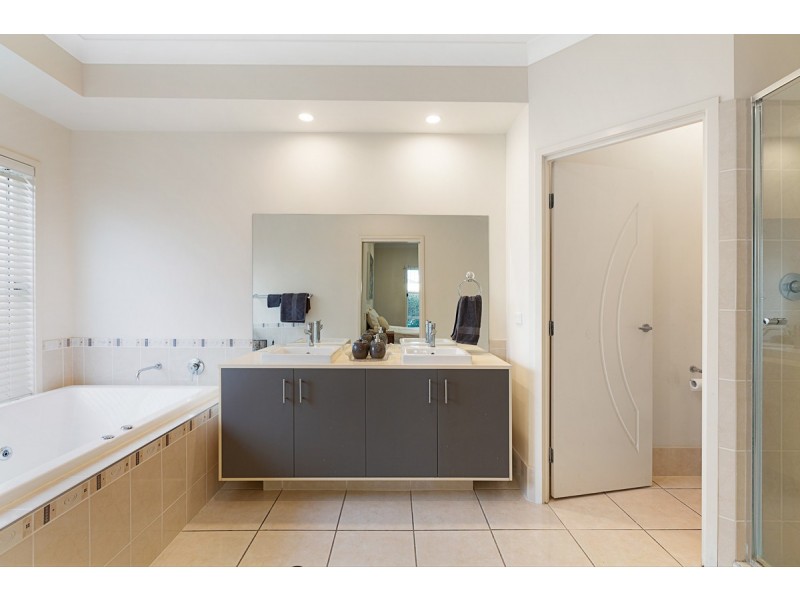 5 Moreton Road, Thornlands QLD 4164