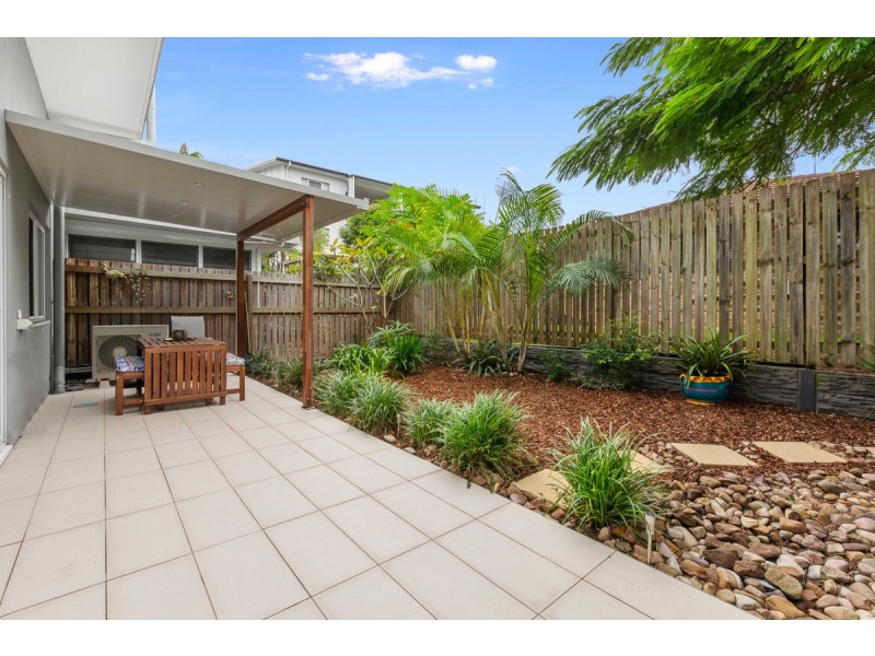 2/34 Emsworth Street, Wynnum QLD 4178