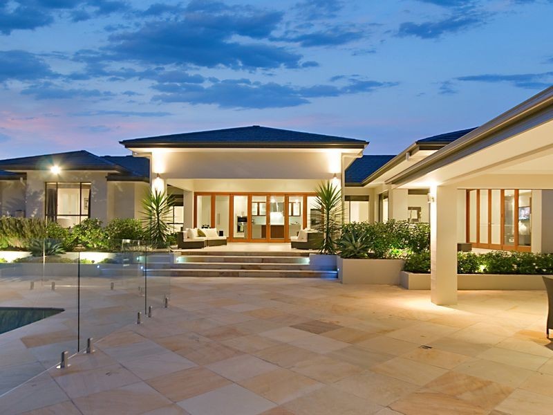 33 – 35 Pinecone Place, Thornlands QLD 4164