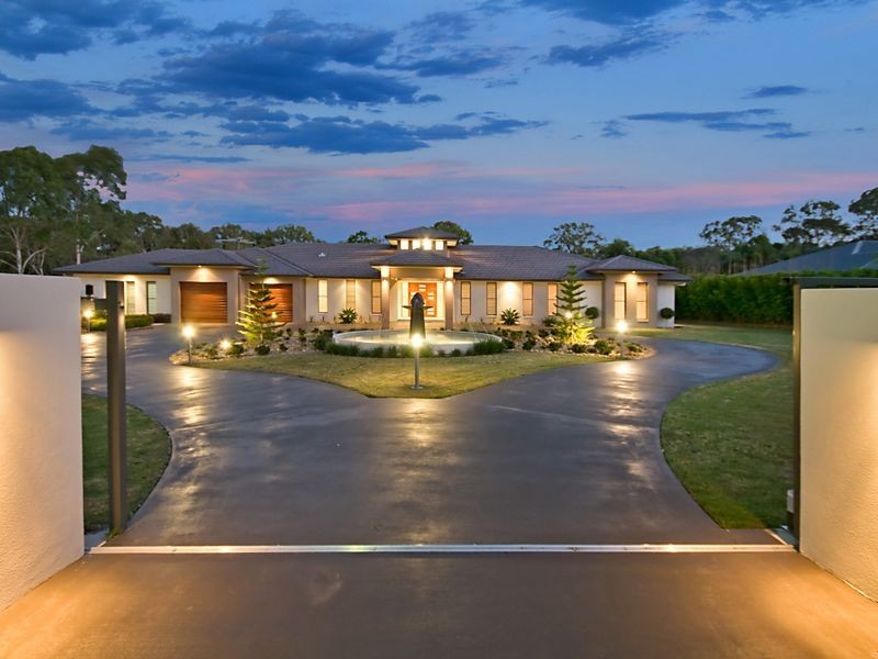 33 – 35 Pinecone Place, Thornlands QLD 4164