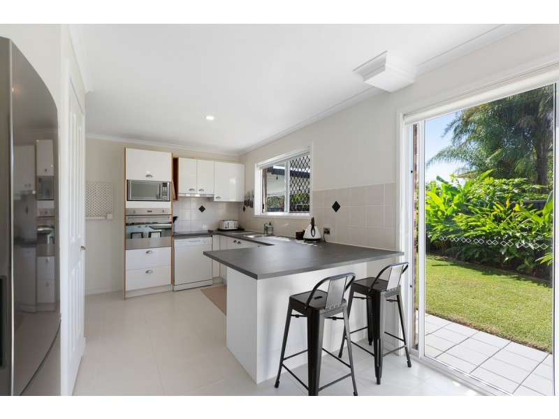 3 Vicki Place, Victoria Point QLD 4165