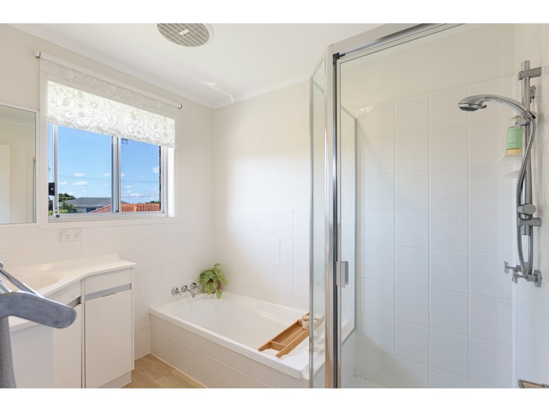 3 Vicki Place, Victoria Point QLD 4165