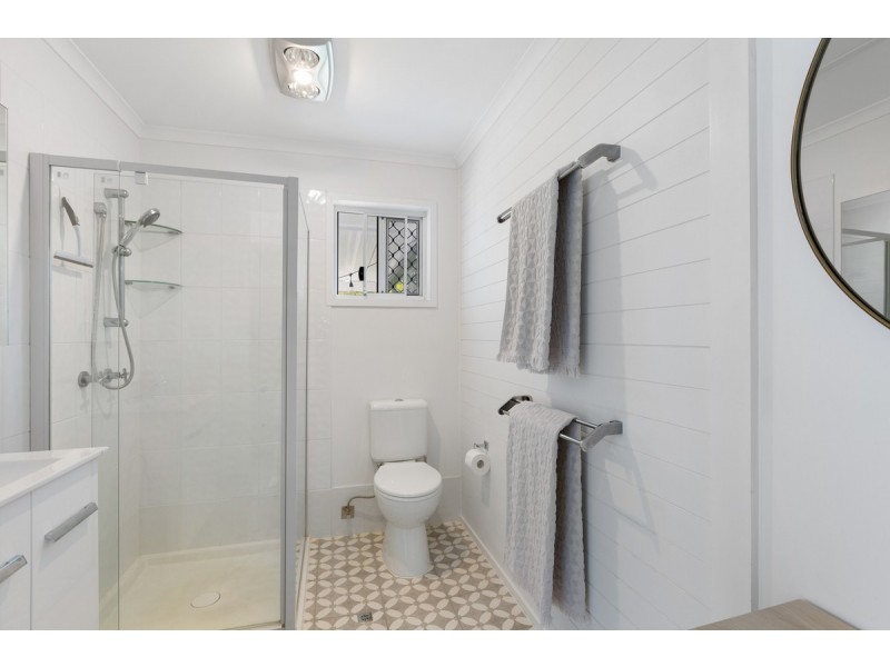 3 Vicki Place, Victoria Point QLD 4165