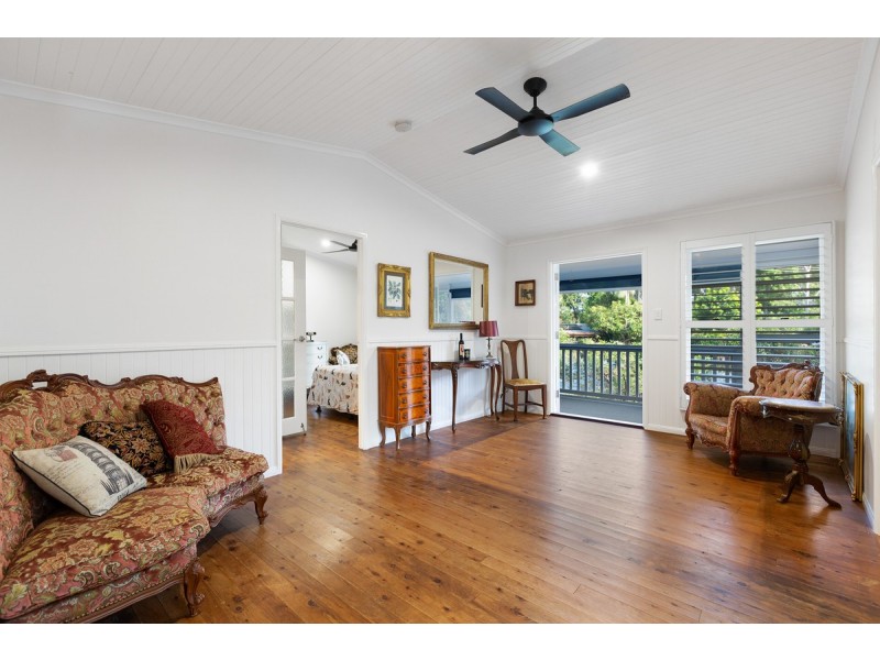56 Pier Haven, Lamb Island QLD 4184