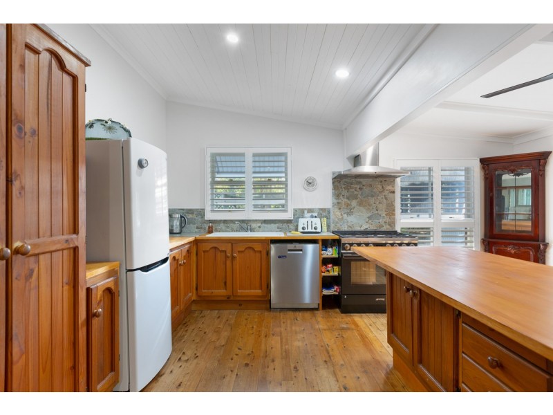 56 Pier Haven, Lamb Island QLD 4184