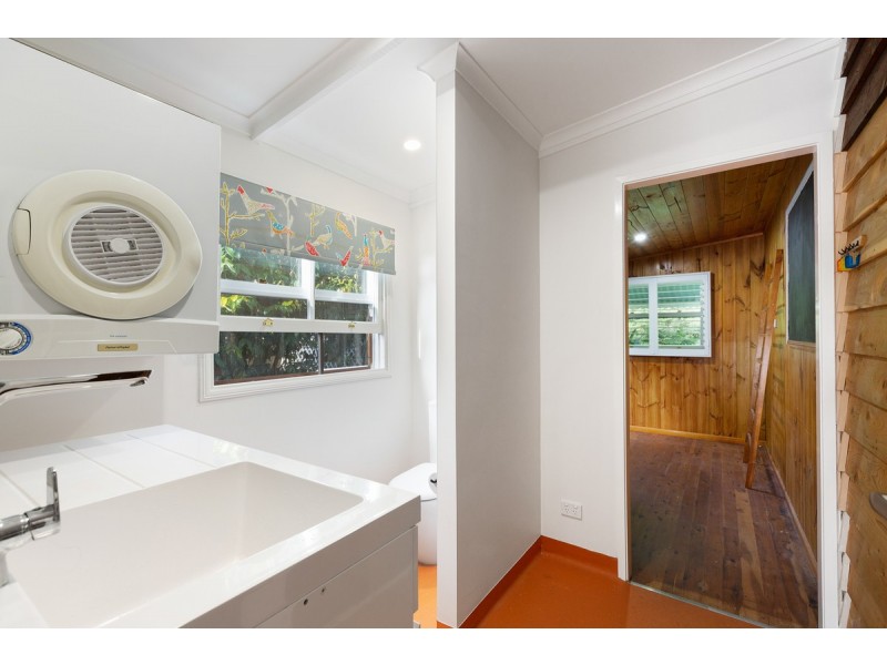 56 Pier Haven, Lamb Island QLD 4184