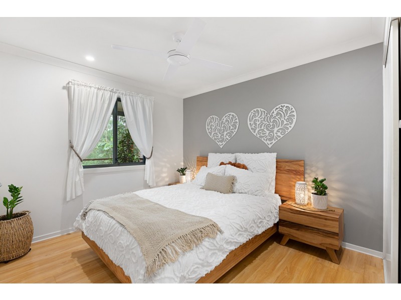 15 Darling Street, Russell Island QLD 4184