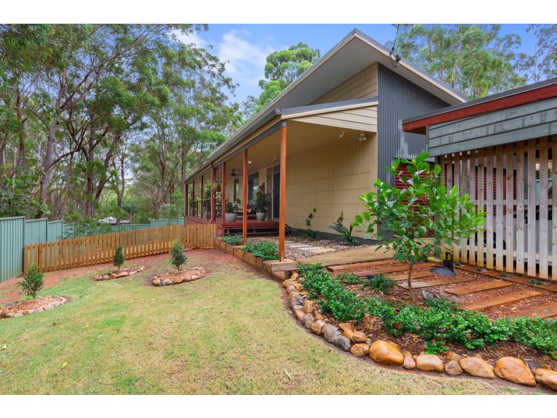 15 Darling Street, Russell Island QLD 4184