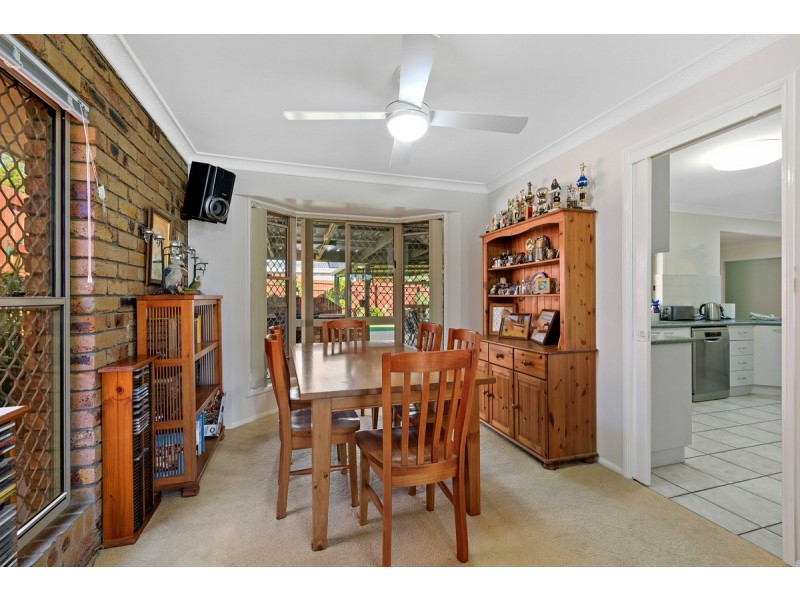 27 Crossley Drive, Wellington Point QLD 4160