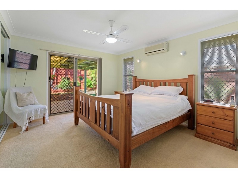 27 Crossley Drive, Wellington Point QLD 4160