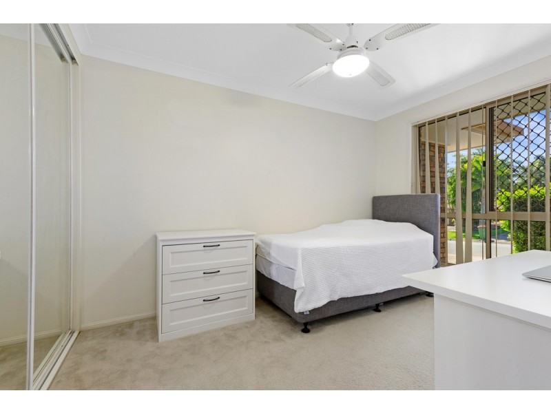 27 Crossley Drive, Wellington Point QLD 4160