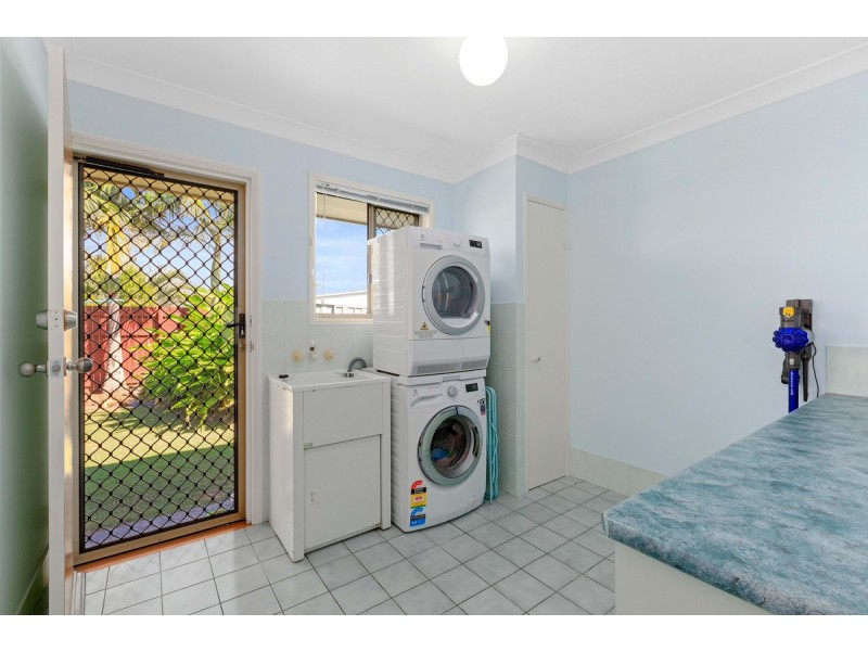27 Crossley Drive, Wellington Point QLD 4160