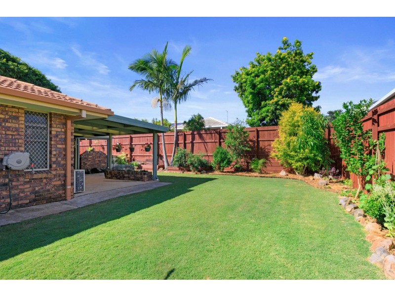 27 Crossley Drive, Wellington Point QLD 4160