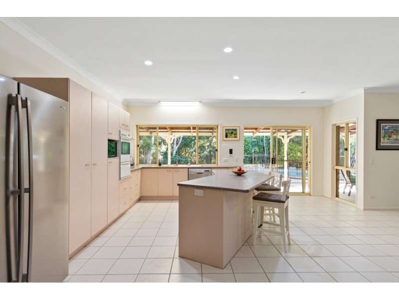 10 Tea Tree Court, Victoria Point QLD 4165