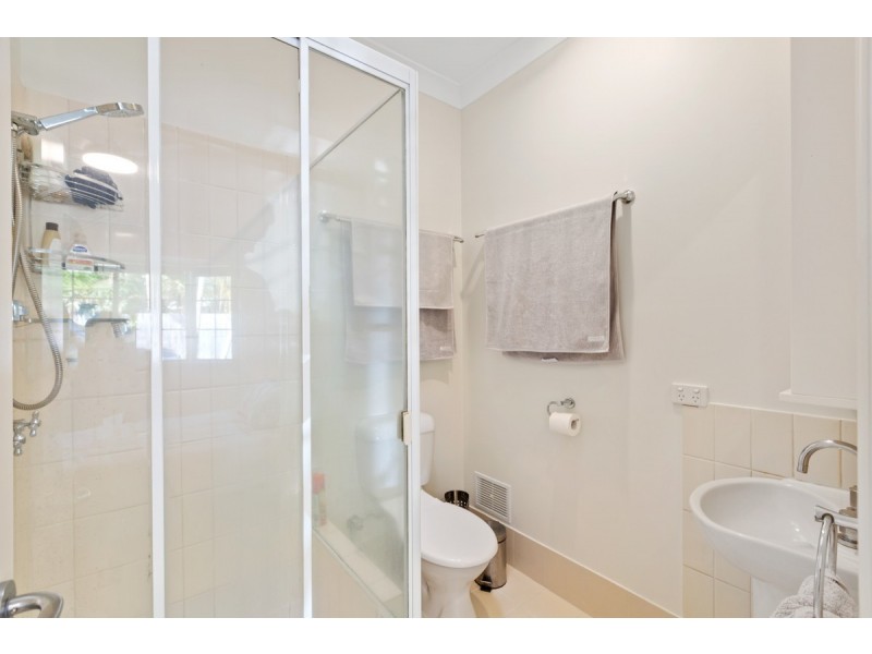 10 Tea Tree Court, Victoria Point QLD 4165