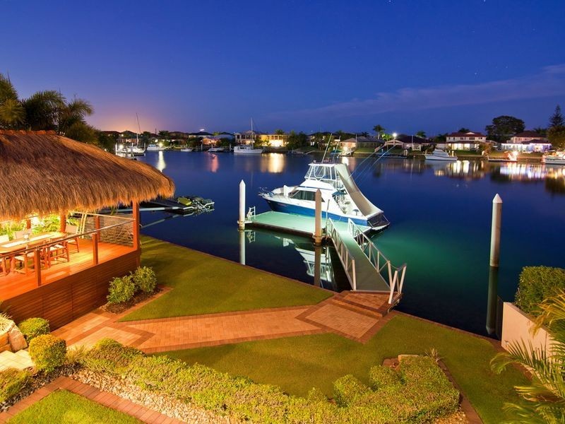 7 Martingale Court, Raby Bay QLD 4163